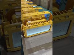 พื้นที่แสงสว่างป้องกันการระเบิดน้ำท่วมไฟ Ip65 400w นำการสาธิตแสงป้องกันการระเบิด