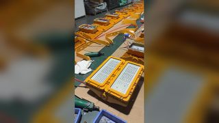 ขอแนะนำโคมไฟกันระเบิด LED อุตสาหกรรมกลางแจ้ง IP65 พร้อมตัวเรือนอลูมิเนียมอัลลอยด์