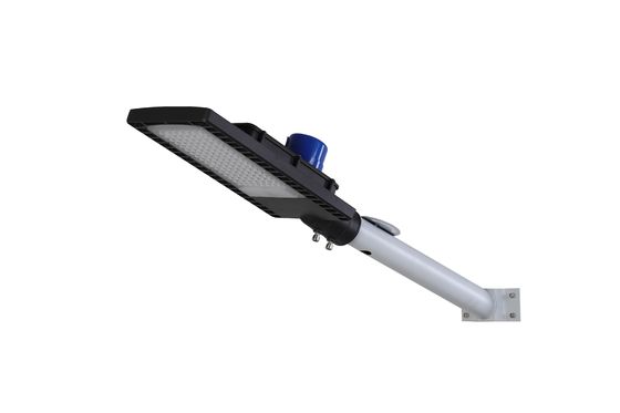 IP65 กันน้ํา อลูมิเนียม LED Street Light มัดเหลือง มีอายุ 50,000 ชั่วโมง