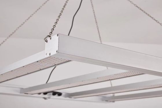 ไฟปลูก LED แบบพับได้ 600W Full Spectrum สำหรับการเพาะปลูกพืชเชิงพาณิชย์