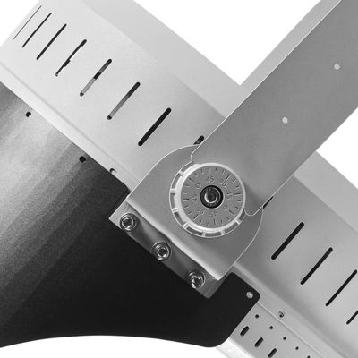 ไฟสนามกีฬา LED 500W-600W ประสิทธิภาพสูง พร้อมขายึดปรับได้และตัวเครื่องอะลูมิเนียมอัลลอย