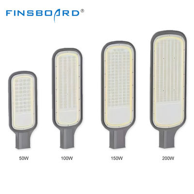 ไฟถนน LED กันน้ำ IP65 อะลูมิเนียมหล่อขึ้นรูป ประหยัดพลังงานกลางแจ้ง