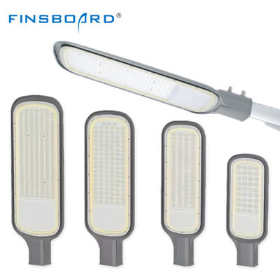 ไฟถนน LED กันน้ำ IP65 อะลูมิเนียมหล่อขึ้นรูป ประหยัดพลังงานกลางแจ้ง