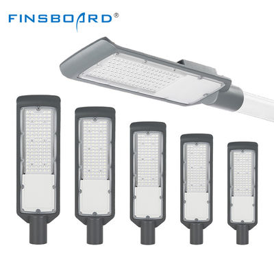 ไฟถนน LED กันน้ำ IP66 พร้อมประสิทธิภาพการส่องสว่างของหลอดไฟ 125lm/w และแรงดันไฟฟ้าขาเข้า AC 85-265V สำหรับไฟถนนภายนอก