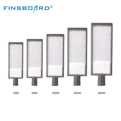 ไฟถนนอะลูมิเนียมหล่อแบบกันน้ำกลางแจ้ง IP66 SMD2835 LED