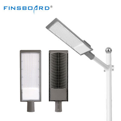 ไฟถนน LED อะลูมิเนียมหล่อขึ้นรูปกันน้ำ IP66 พร้อมอุณหภูมิสี 3000-6500K สำหรับไฟส่องสว่างทางหลวง
