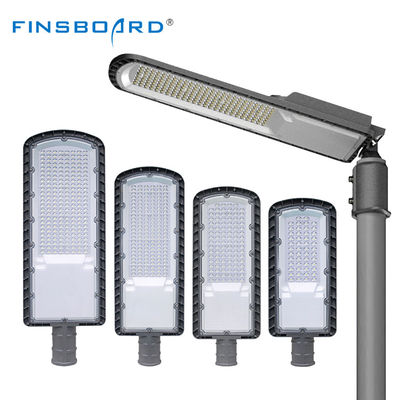 ไฟถนน LED ความสว่างสูง Die-Casting Aluminum กันน้ำ IP66 สำหรับถนน