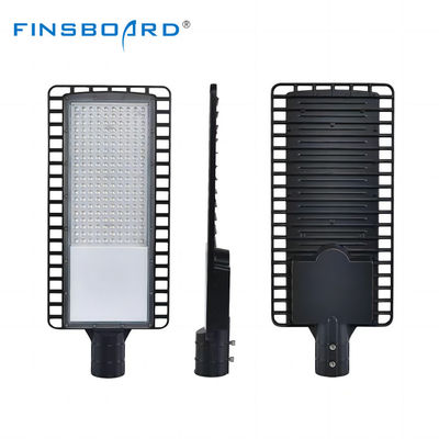 ประหยัดพลังงาน IP66 กันน้ํา LED Street Light ด้วย 50W-200W วัตต์สําหรับการสว่างทางหลวงกลางแจ้ง