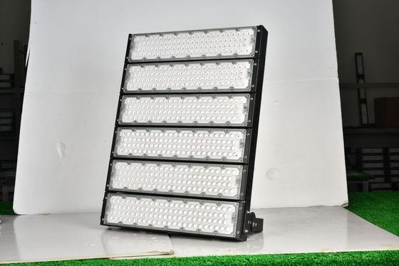 ไฟเสาสูง LED 2000W กันน้ำ IP65 อายุการใช้งาน 50000 ชั่วโมง สำหรับสนามกีฬาและโคมไฟฟลัดไลท์กลางแจ้ง