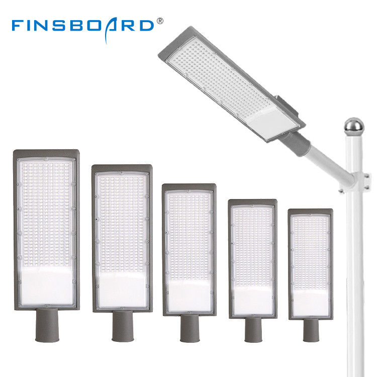 ไฟถนน LED อะลูมิเนียมหล่อขึ้นรูปกันน้ำ IP66 พร้อมอุณหภูมิสี 3000-6500K สำหรับไฟส่องสว่างทางหลวง