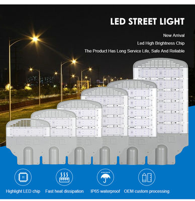 IP65 กันน้ํา LED Street Light พร้อมโฮสติกสแตนเลียมและประสิทธิภาพ 130 lm / W สําหรับการใช้งานกลางแจ้ง